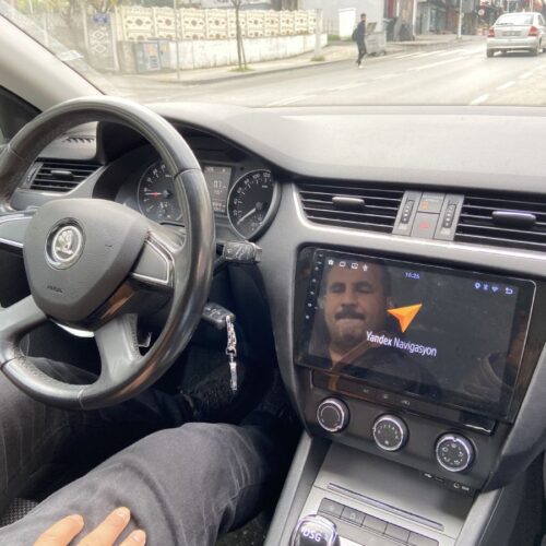 SKODA YENİ OCTAVİA ANDROİD MULTİMEDYA 4-32 8 ÇEK. CARPLAY- QLED EKRAN- AHD GERİ GÖRÜŞ KAMERASI 3 AMFİ ÇIKIŞLI PRO CİHAZ