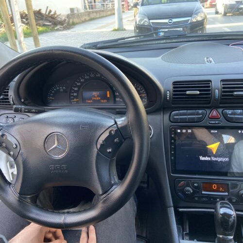 MERCEDES W203 C-CLK ANDROİD MULTİMEDYA 4-32 8 ÇEK. CARPLAY- QLED EKRAN- AHD GERİ GÖRÜŞ KAMERASI 3 AMFİ ÇIKIŞLI PRO CİHAZ