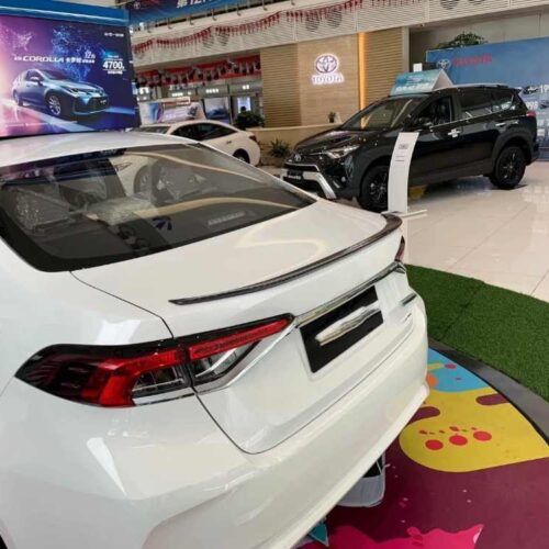 Toyota Corolla E210 (2018 Sonrası) Bagaj Üstü Spoiler (Plastik)